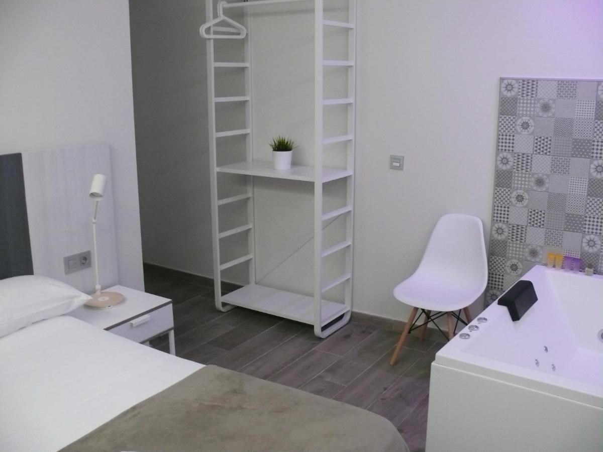 Hostal Letto Dal Mare Valencia Eksteriør billede