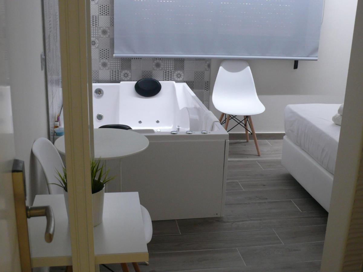 Hostal Letto Dal Mare Valencia Eksteriør billede